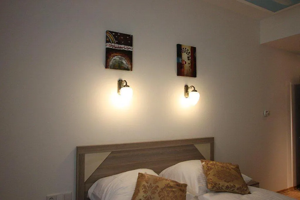 Hotel Kavun Munich