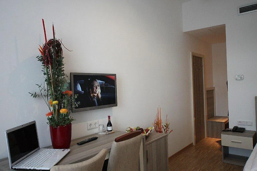 Hotel Kavun Munich Germany