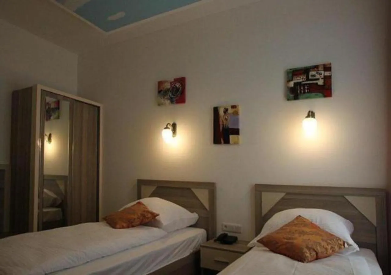 Hotel Kavun Munich