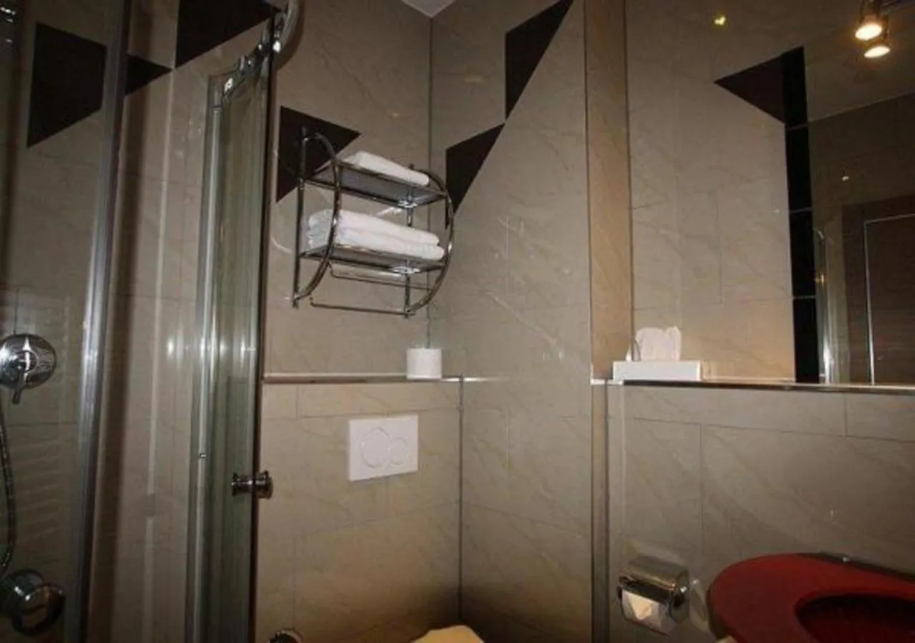 Hotel Kavun Munich