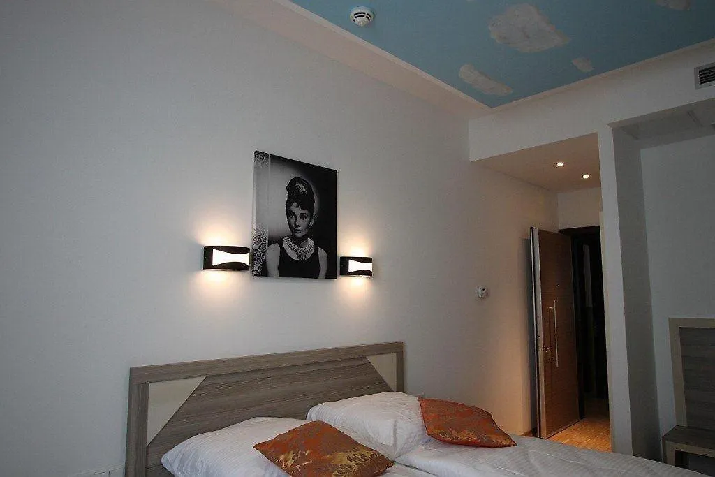 Hotel Kavun Munich