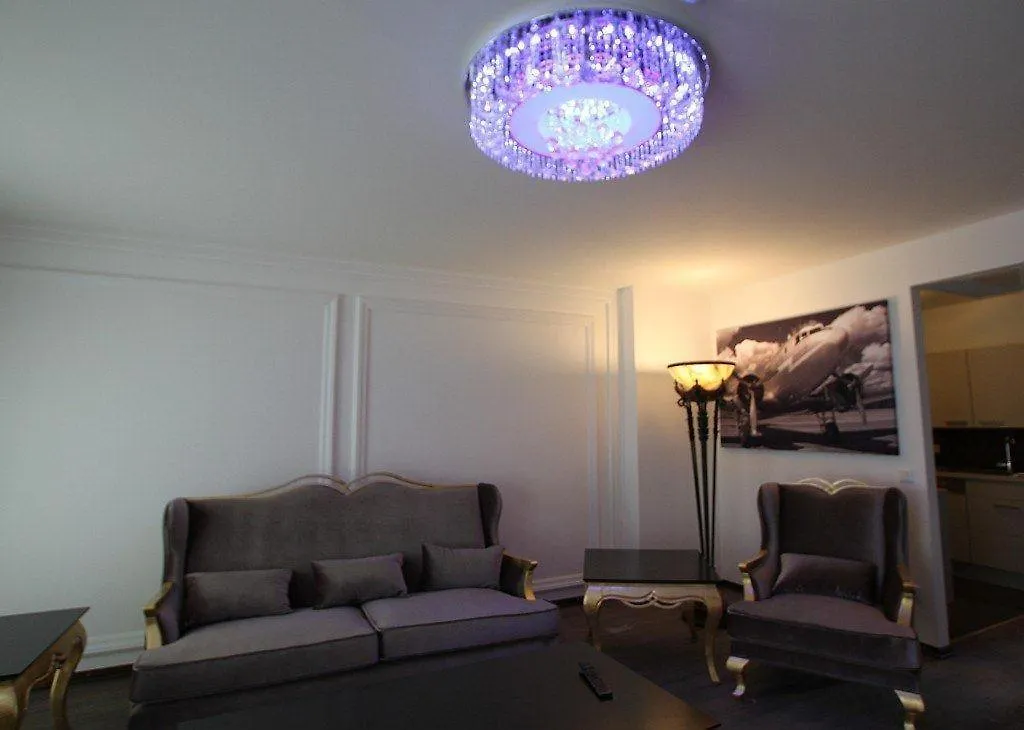 Hotel Kavun Munich